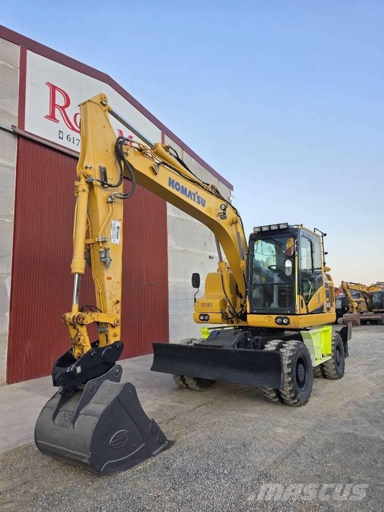 Komatsu PW 148-11 Buldožeri gusjeničari