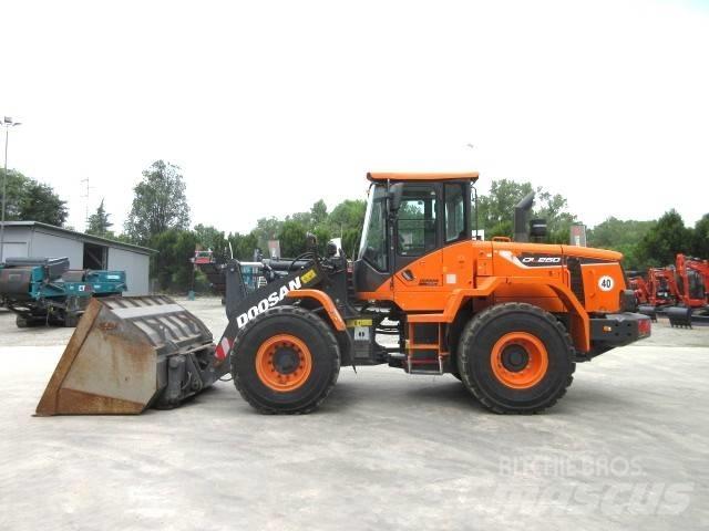 Doosan DL250-5 Utovarivači na kotačima