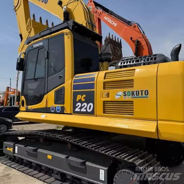 Komatsu PC220-8 Bageri gusjeničari
