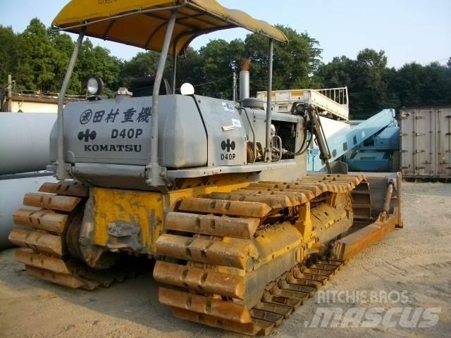 Komatsu D 40 P Buldožeri gusjeničari