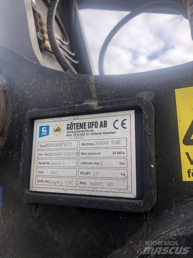 LiuGong CLG930E Bageri gusjeničari
