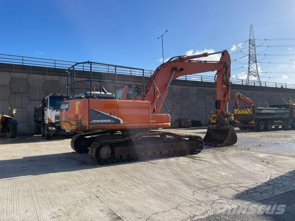 Doosan DX 255 LC Bageri gusjeničari