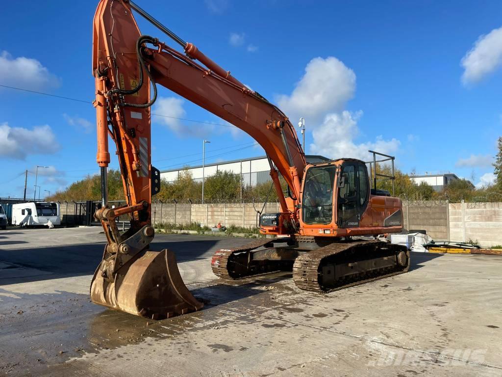 Doosan DX 255 LC Bageri gusjeničari