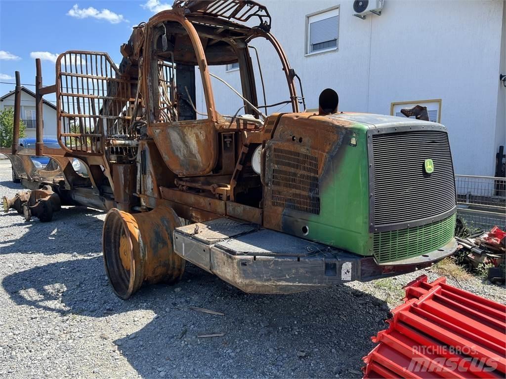 John Deere 1110E Forvarderi