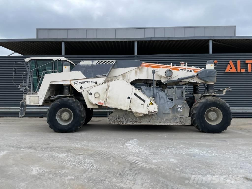 Wirtgen WR 200 XLI Uređaji za recikliranje asfalta