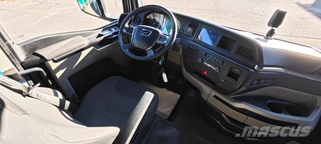 MAN TGX 18.470 Kamioni sa ceradom