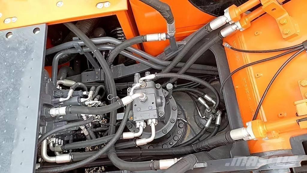 Doosan 225 LC-9 Bageri gusjeničari