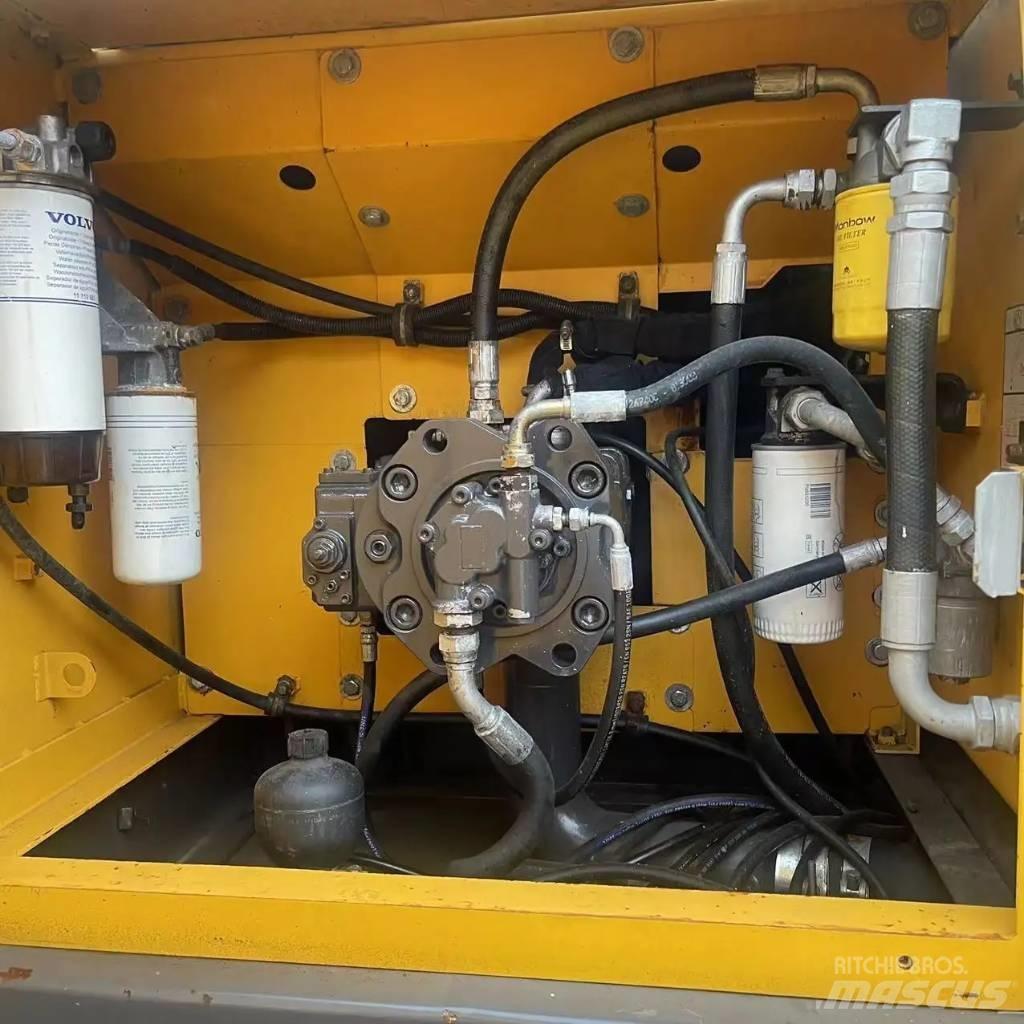 Volvo EC200DL Bageri gusjeničari
