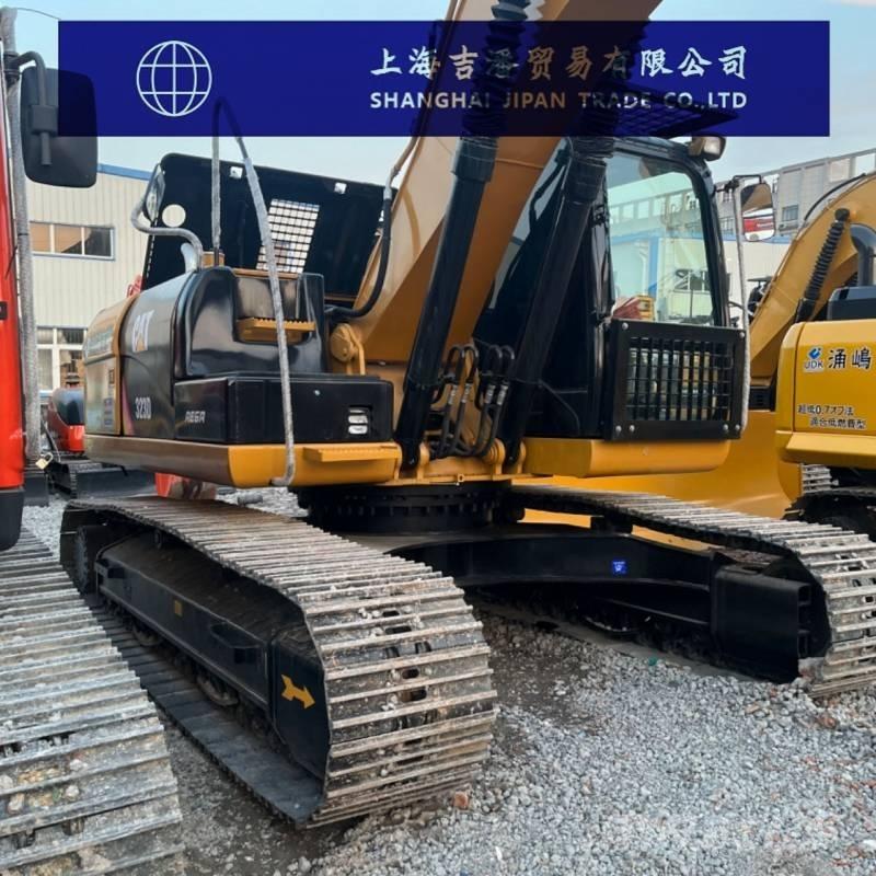 CAT 323 Bageri gusjeničari