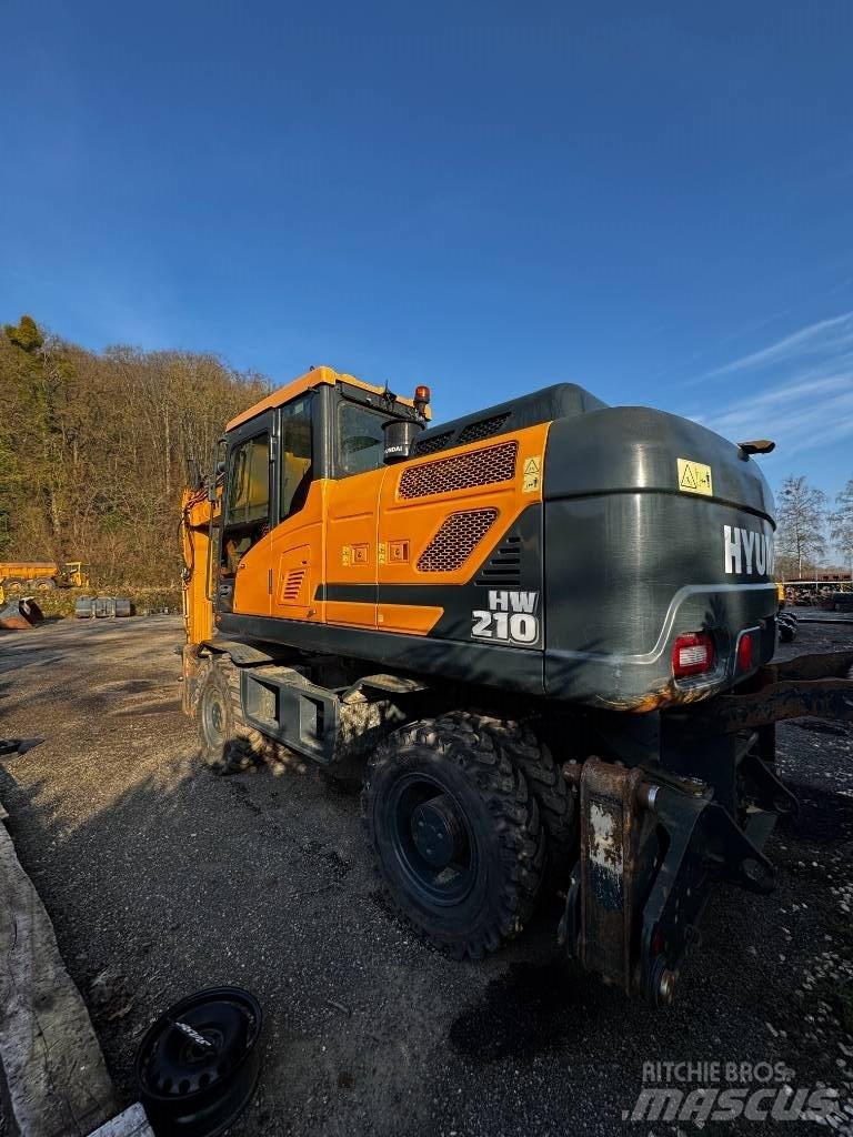 Hyundai HW 210 Bageri na kotačima