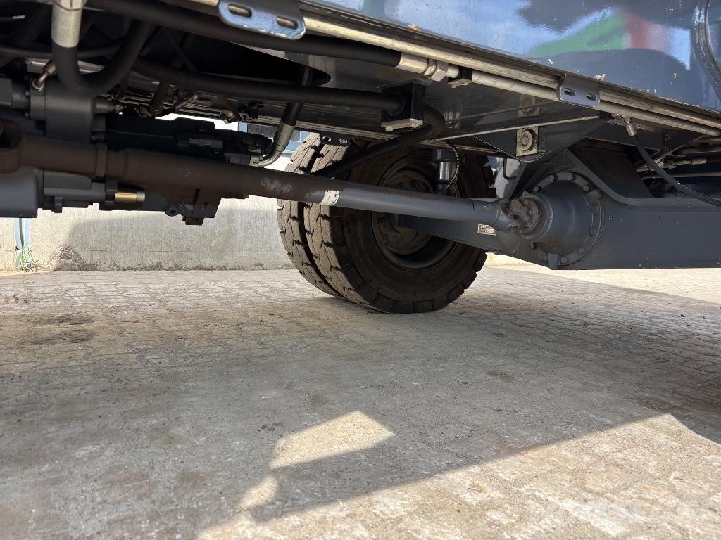 Fuchs MHL 350 F Bageri za manipuliranje materijalom / otpadom