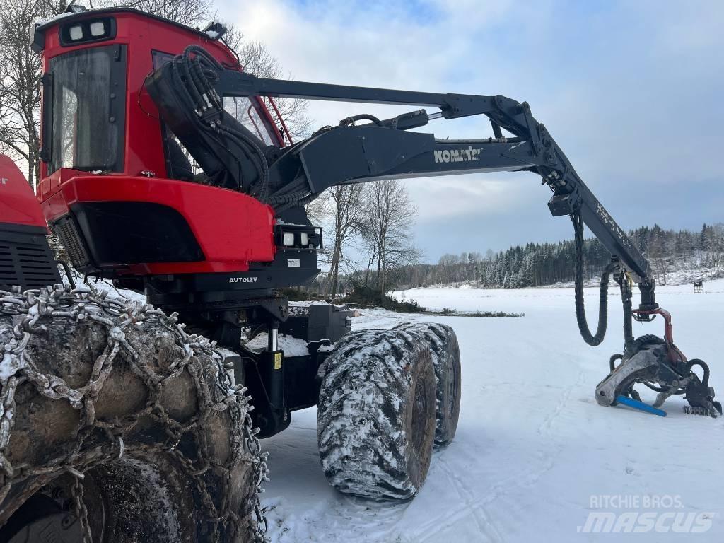 Komatsu 951 Harversteri