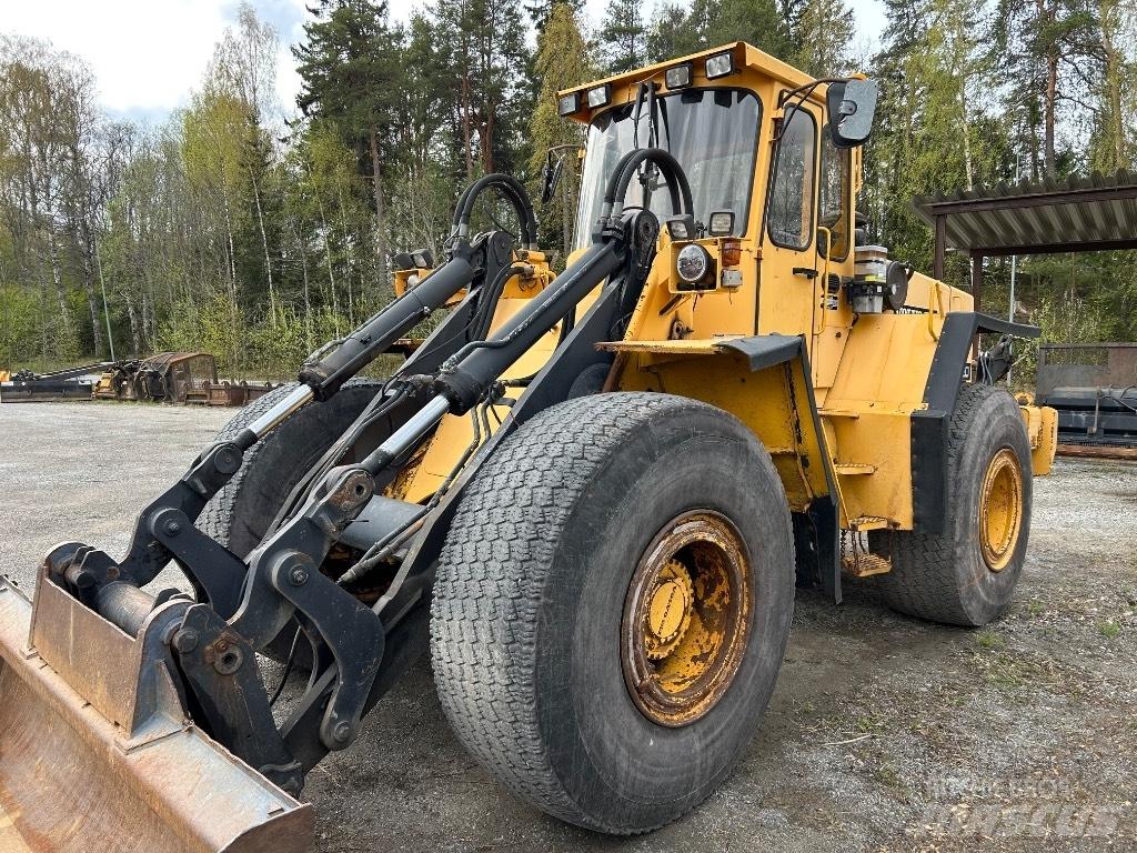 Volvo L 120 Utovarivači na kotačima