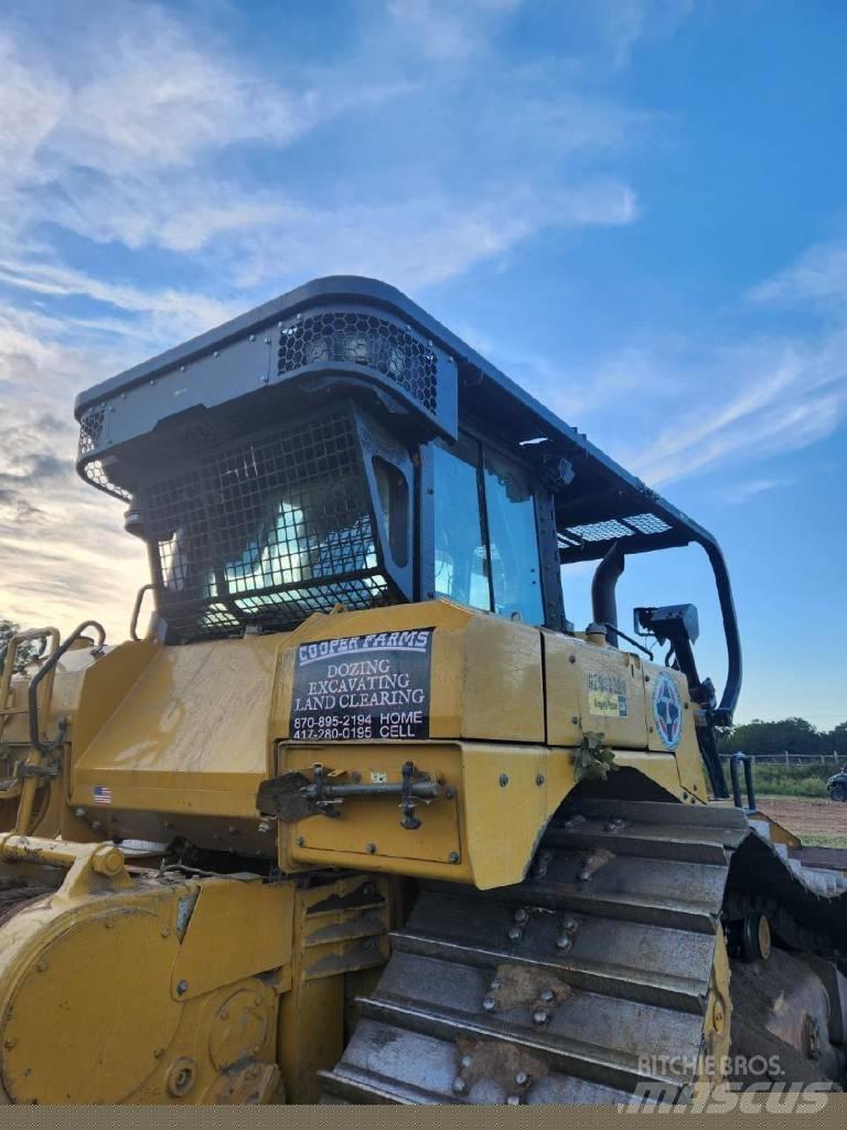 CAT D 6 Buldožeri gusjeničari