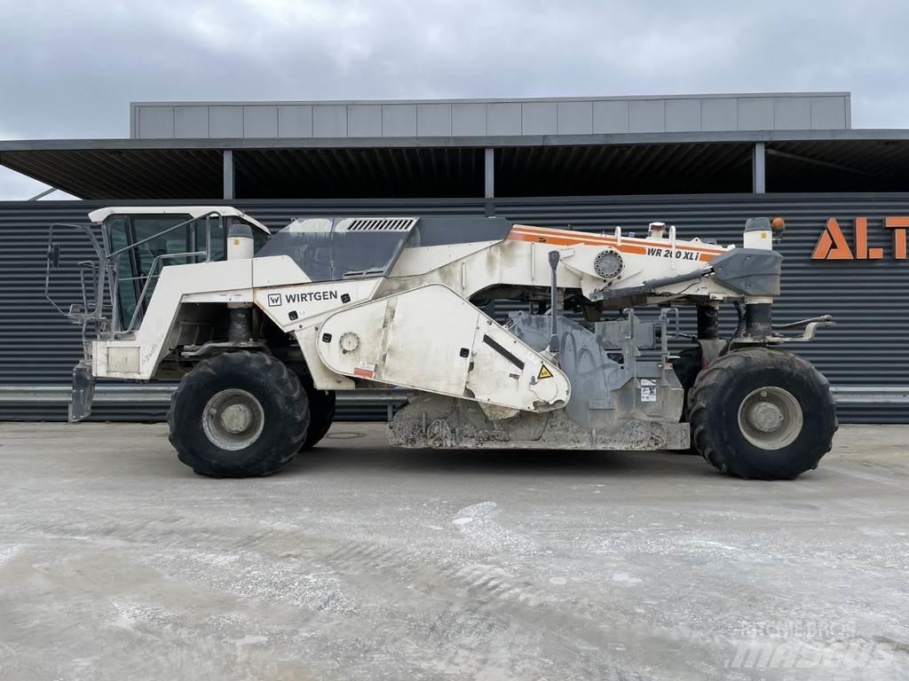 Wirtgen WR 200 XLI Uređaji za recikliranje asfalta