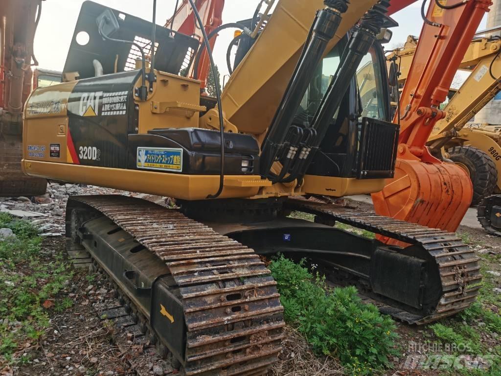 CAT 320 D2 Bageri gusjeničari