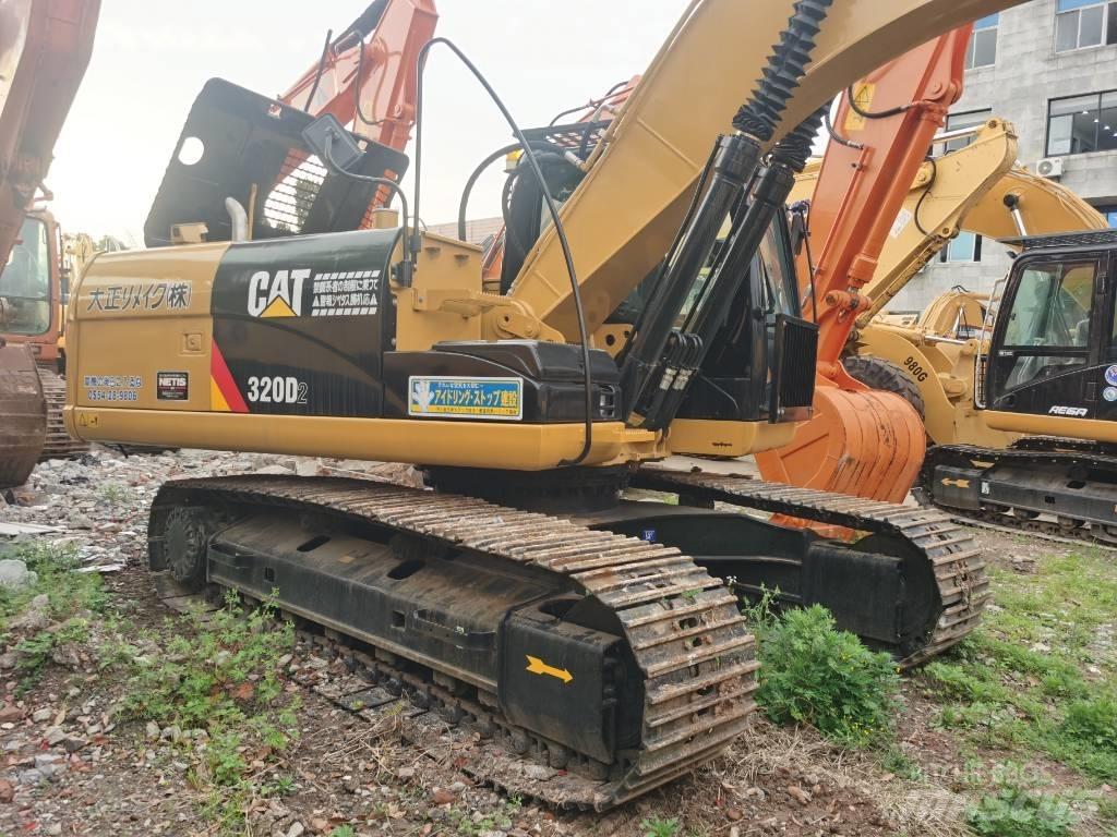 CAT 320 D2 Bageri gusjeničari