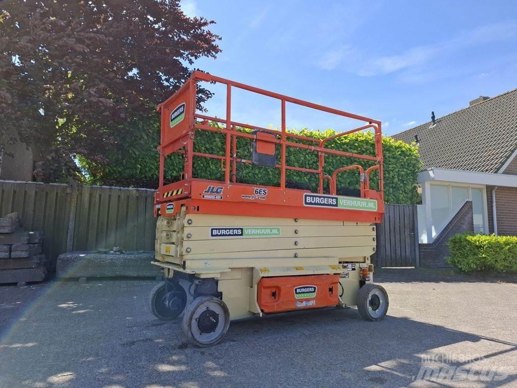 JLG 3246ES Škaraste platforme