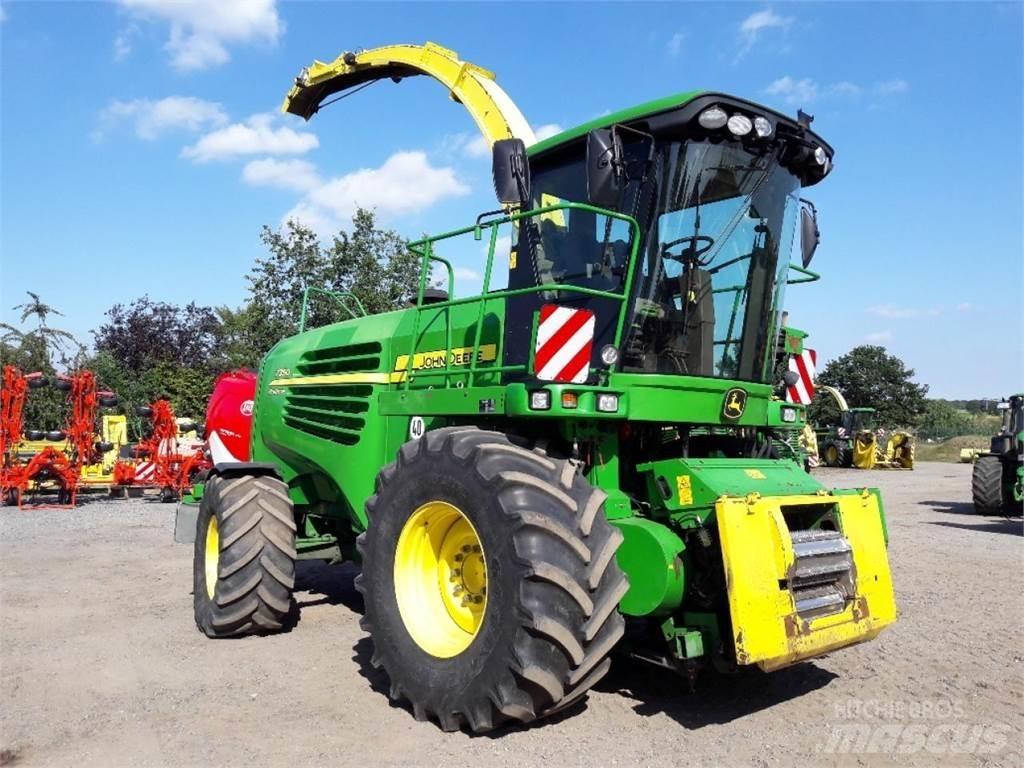 John Deere 7350 Strojevi za krmu na vlastiti pogon