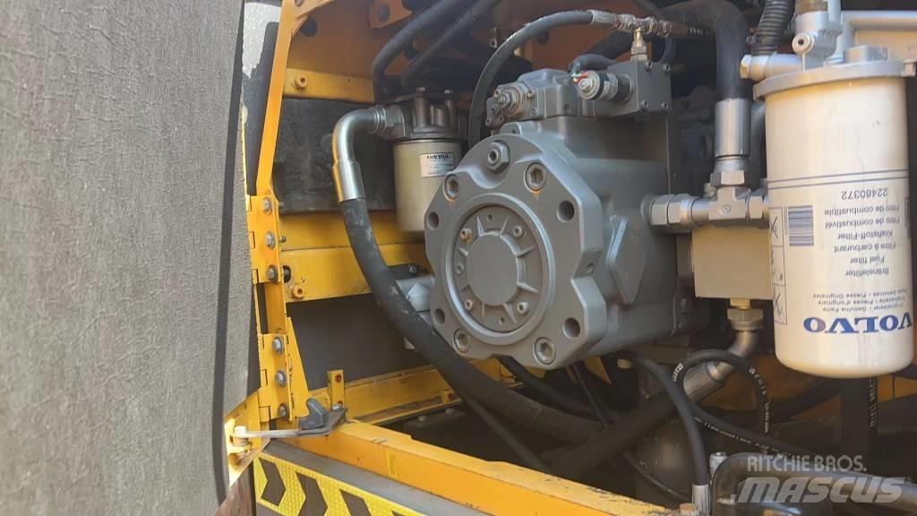 Volvo EC 480 Bageri gusjeničari