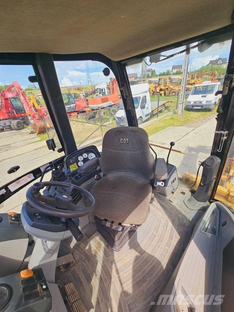 CAT 428 E Utovarni rovokopači