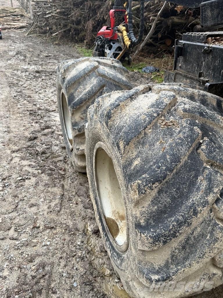 Komatsu 931 Harversteri