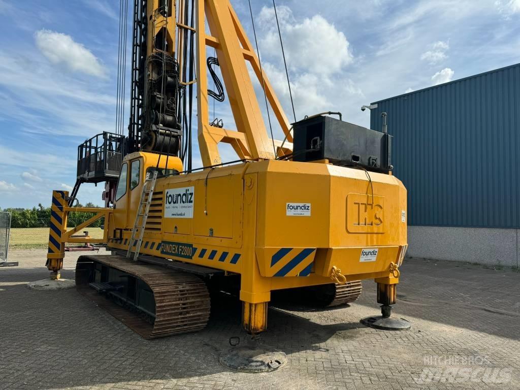  Fundex F2800 Strojevi za zabijanje stupova