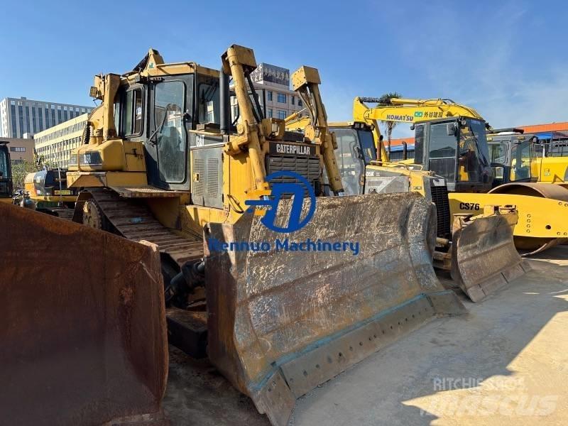 CAT D 6 R Buldožeri gusjeničari