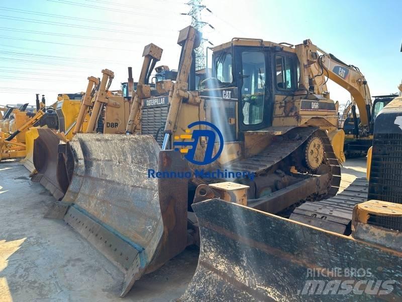 CAT D 6 R Buldožeri gusjeničari
