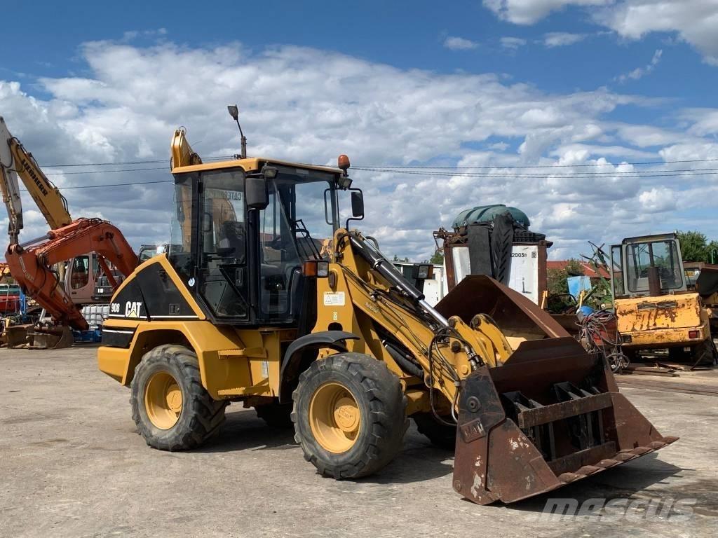CAT 908 Utovarivači na kotačima
