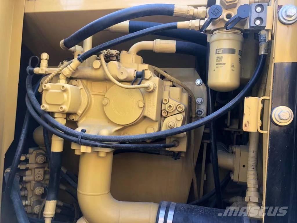 CAT 318C Bageri gusjeničari