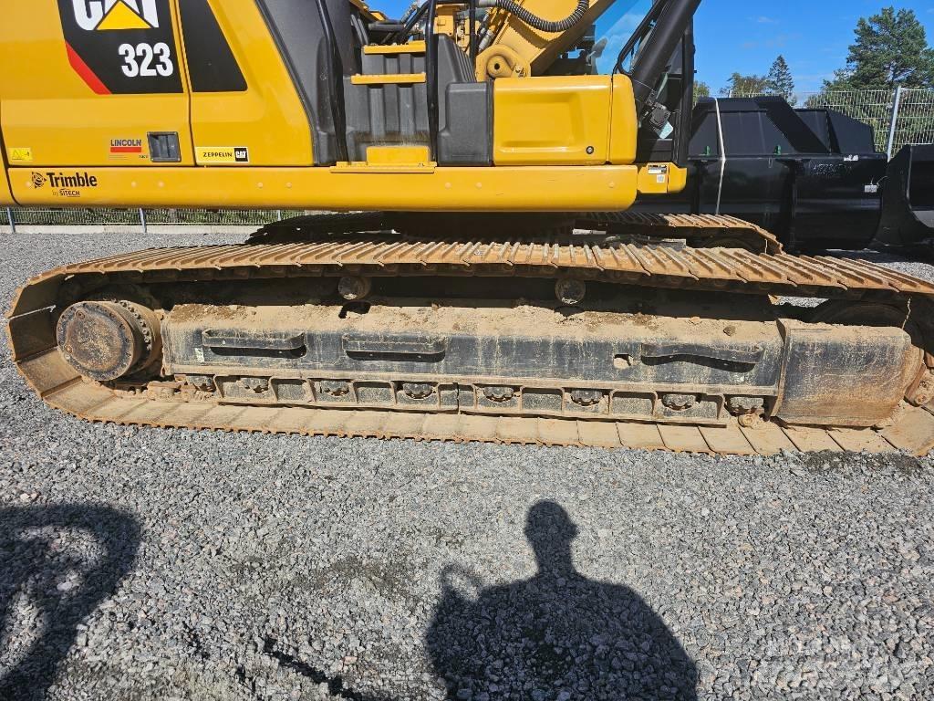 CAT 323 Bageri gusjeničari