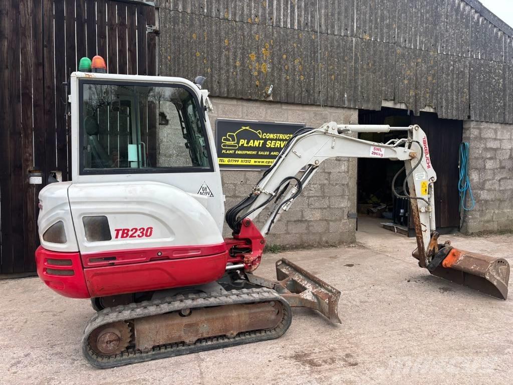 Takeuchi TB 230 Mini bageri <7t