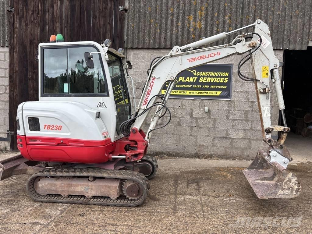 Takeuchi TB 230 Mini bageri <7t