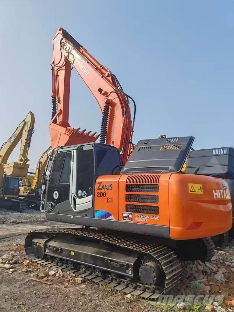 Hitachi 200-3 Bageri gusjeničari