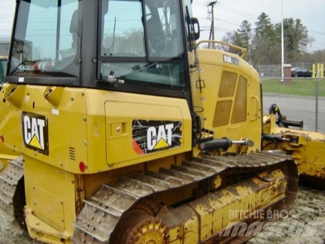 CAT D 3 K 2 XL Buldožeri gusjeničari