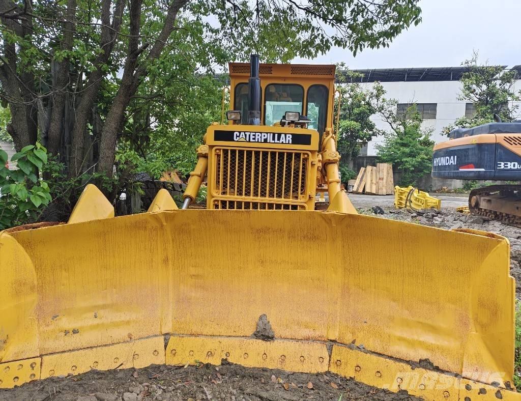 CAT D 7 G Buldožeri gusjeničari