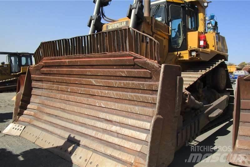 CAT D9R Buldožeri gusjeničari