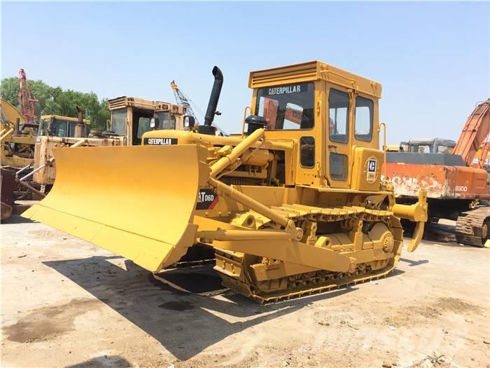 CAT D 6 D Buldožeri gusjeničari