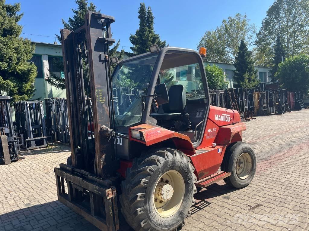 Manitou MC 30 V-4173 Terenski viličar