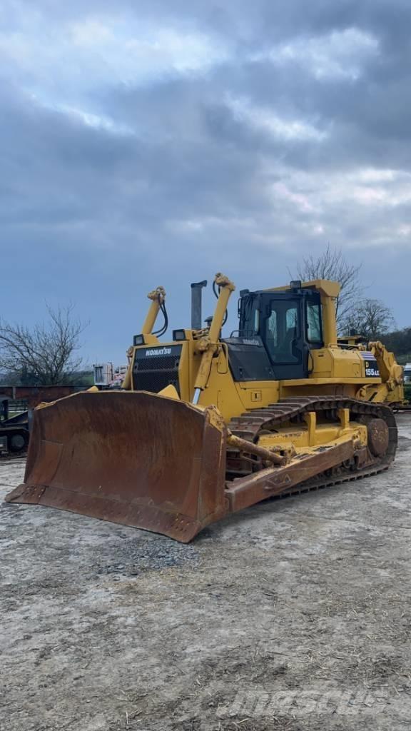 Komatsu D 155 AX-5 Buldožeri gusjeničari