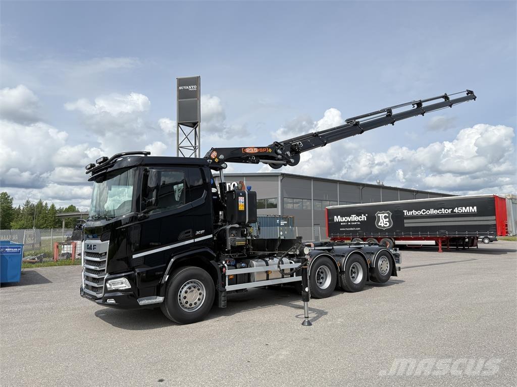 DAF XF 530 FAW 8X4 Kamioni sa kranom