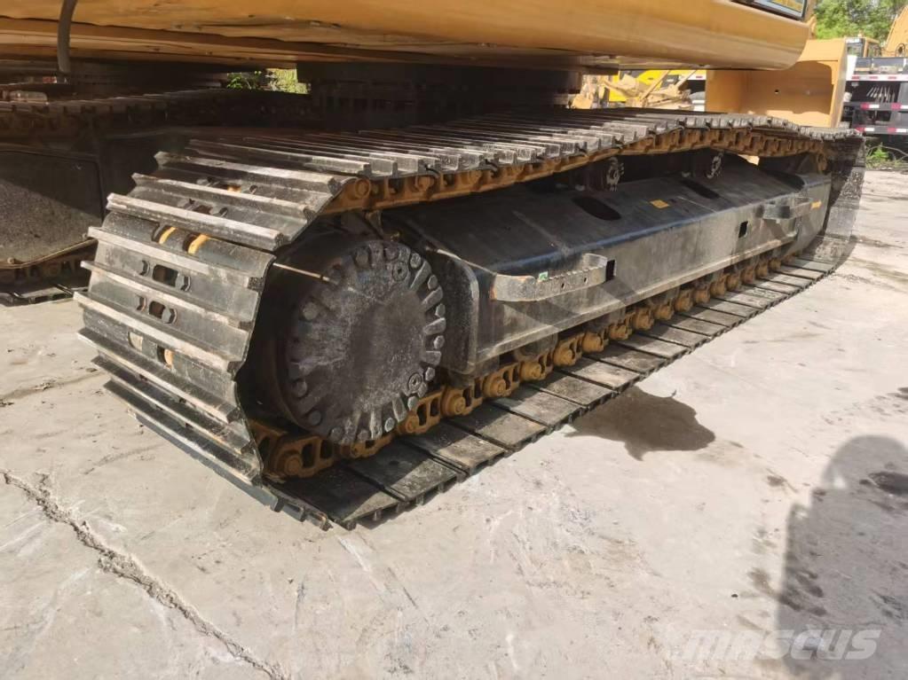 CAT 320d2 Bageri gusjeničari