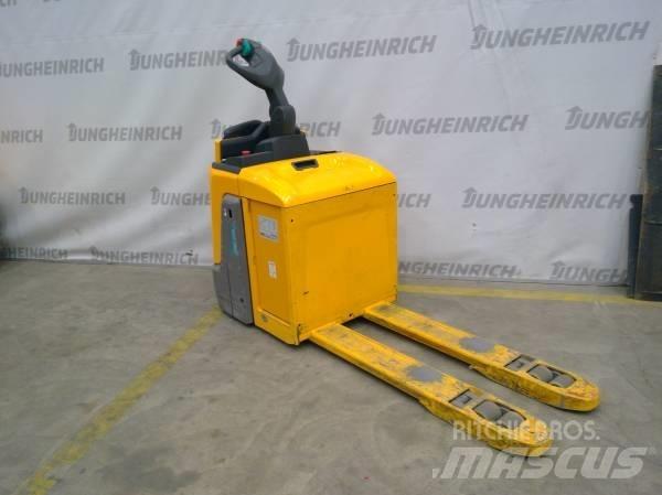 Jungheinrich ERE 120 Nisko podizni električni viličar sa platformu