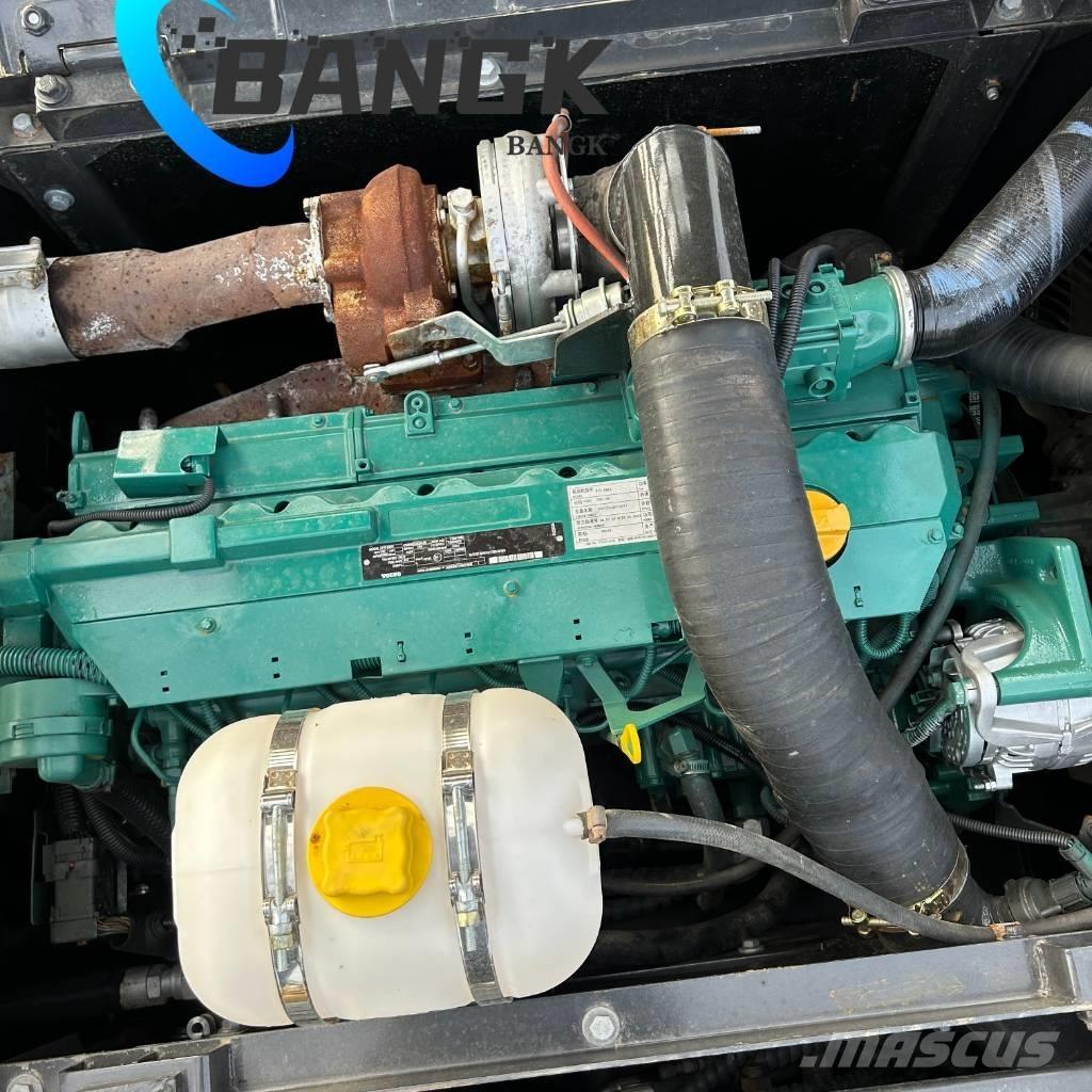 Volvo EC 240 Bageri gusjeničari