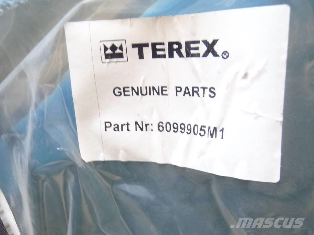 Fermec 860 Kabine i unutrašnjost