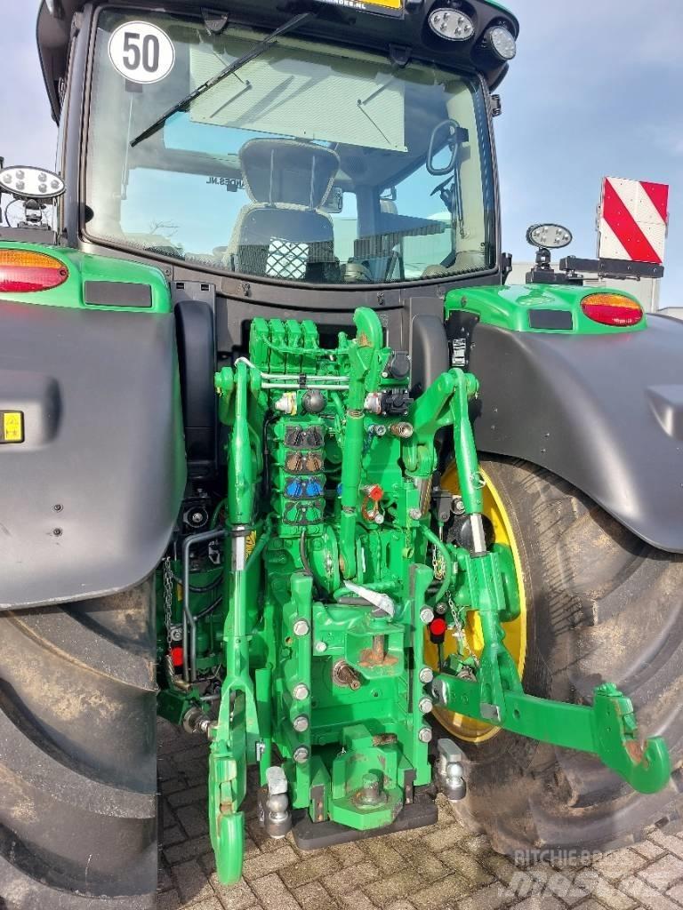 John Deere 6R185 Traktori