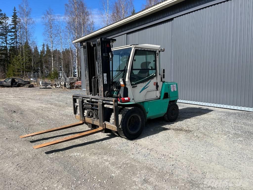 Mitsubishi FD45K2 Dizelski viličari