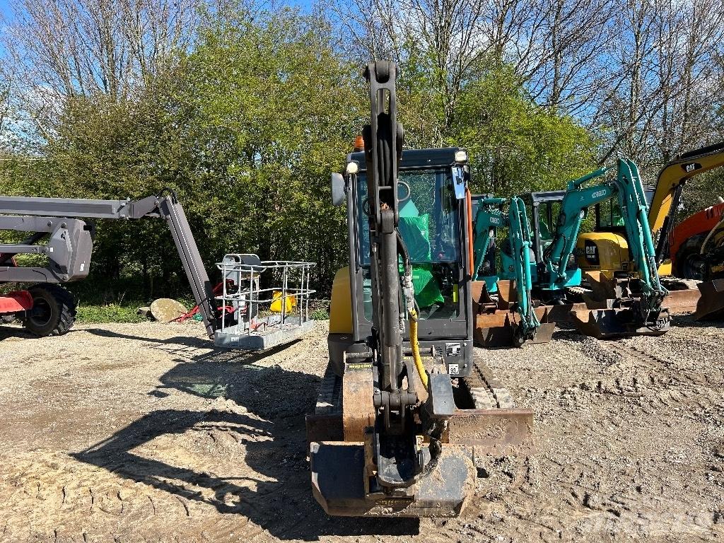 Volvo ECR 25 D Mini bageri <7t