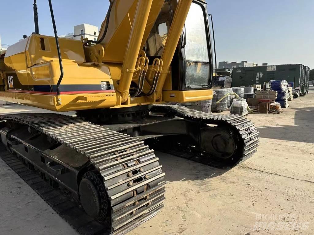 CAT 325 B L Bageri gusjeničari